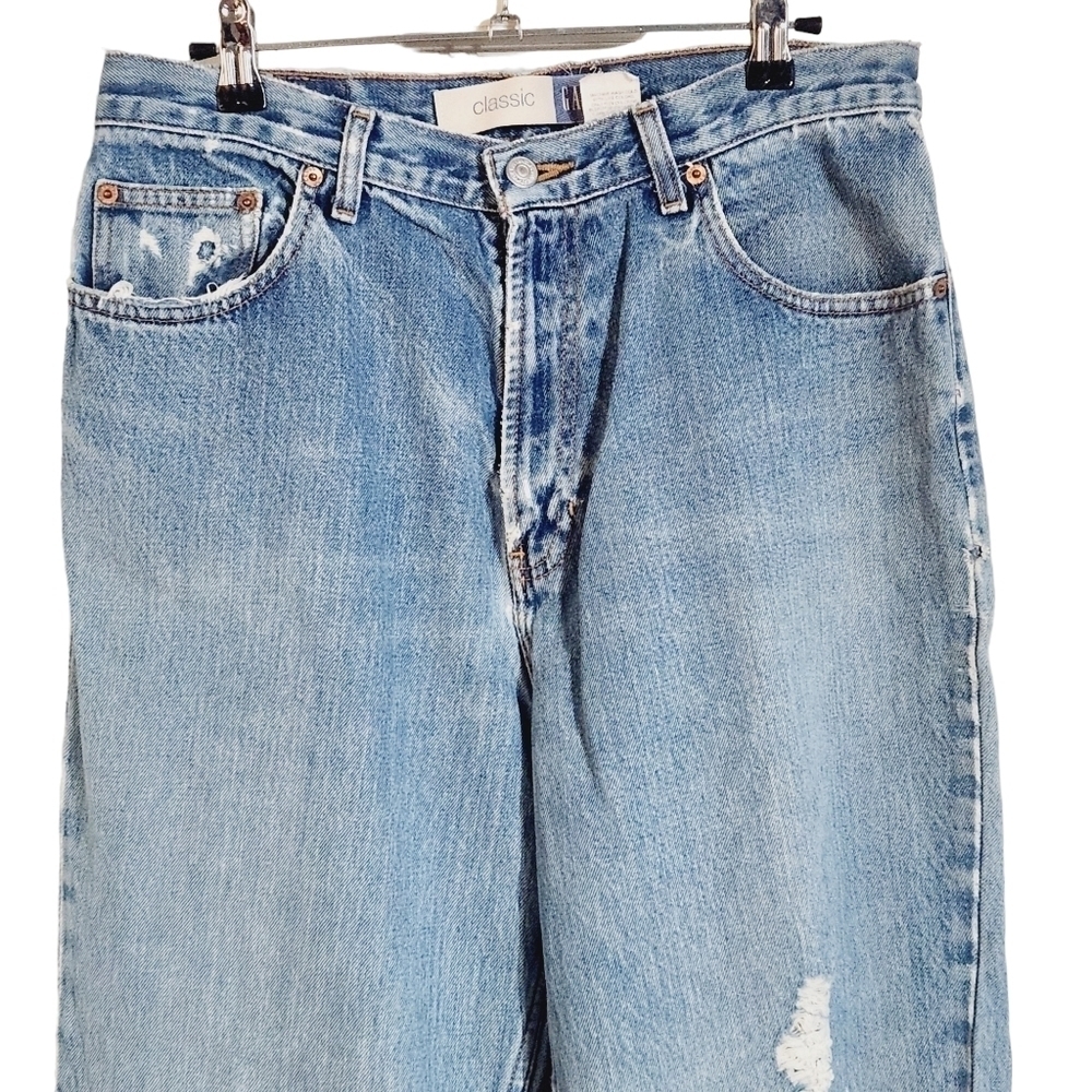 Vintage Gap Light Blue Classic Fit Distressed Mom Jeans Size 14L - Picture 2 of 15